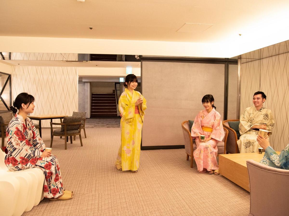 โรงแรมซันระกูโซะ 4* ชิราฮามะ